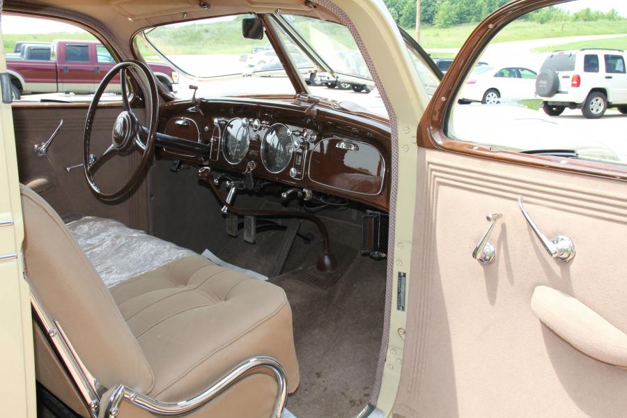  Chrysler C2 Imperial Airflow Coupe 1935 года  (фото 12 из 16)